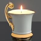 Porcelaine Royale, blanche et or brillant, flamme allumée