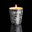 Bougie luxe Sahara blanc et platine Porcelaine de Limoges, flamme allumée