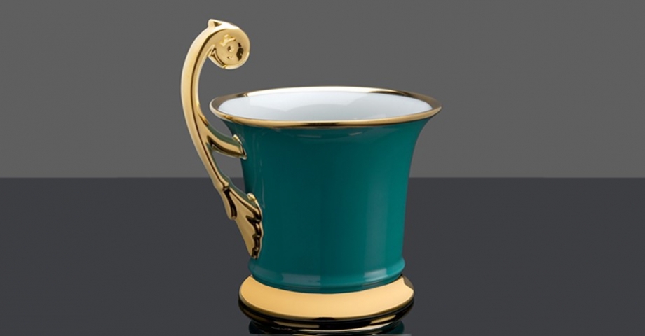 Tasse en porcelaine de Limoges couleur turquoise décorée à la main - Modèle Royale - Lorenza-difilippo.fr