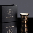 Coffret cadeau luxe Lorenza Di Filippo, bougie noire et or décor carrés