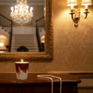 Petra Châtaigne Limoges or ambiance boudoir luxe et perles