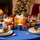 Mille et Une Nuits, décor de table de Noël, cadeaux or, nappe bleue