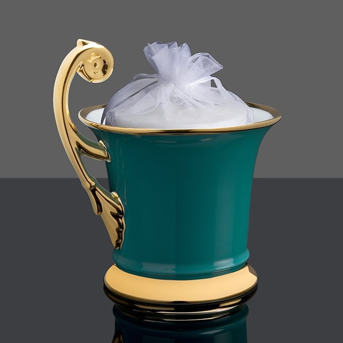 Bougie tasse Royale Porcelaine Limoges, turquoise, vue principale avec recharge