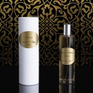 Parfum d’ambiance Nirvana Lorenza Di Filippo, flacon et étui noir doré aux accords thé