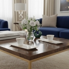 Tasses à café,  Café des Délices blanc et or sur table basse en bois et laiton