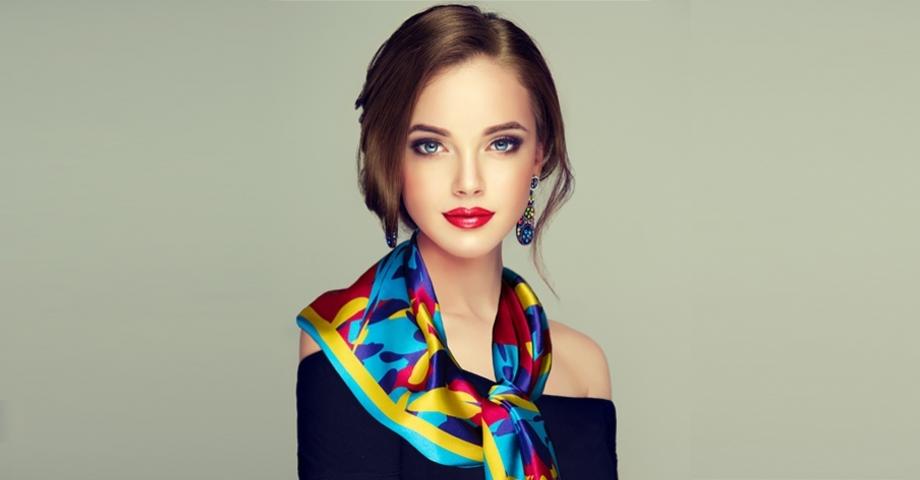 Foulard en soie - Modèle Anamélia turquoise - Lorenza-difilippo.fr Foulard en soie - Modèle Anamélia turquoise - Lorenza-difilippo.fr