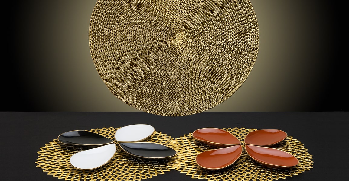 Assiettes en porcelaine en forme de pétale de la collection Alizée