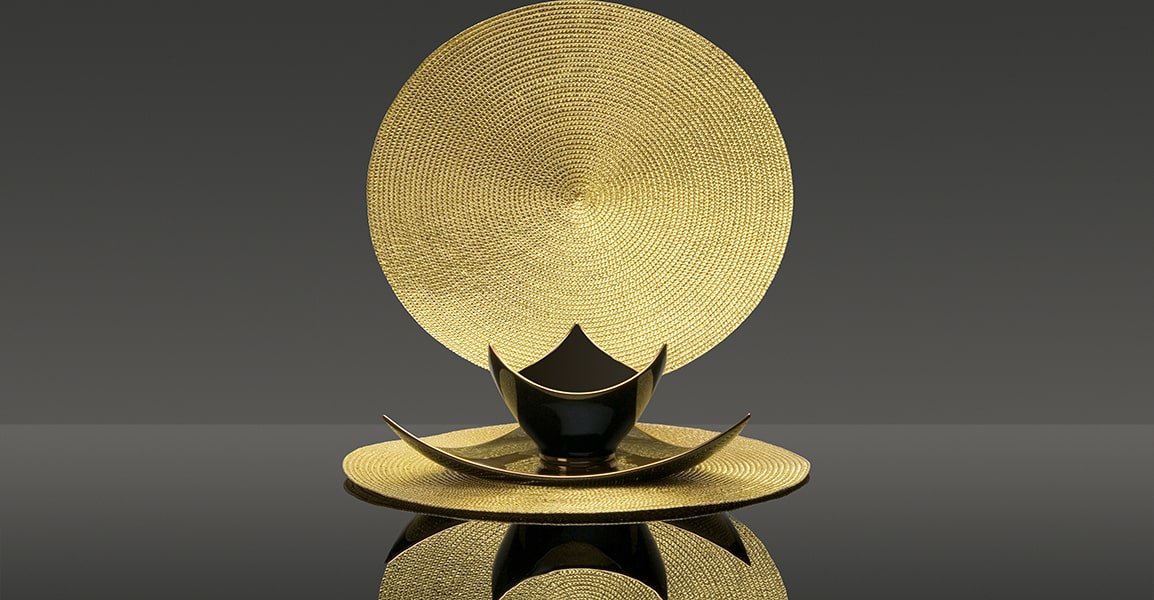 Coupes et assiettes en porcelaine de la collection Shéhérazade